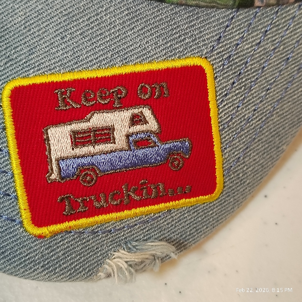 Hat “TRAILER TRASH" KEEP ON TRUCKING Comical Girl Trucker Adjustable Snapback - Picture 2 of 6